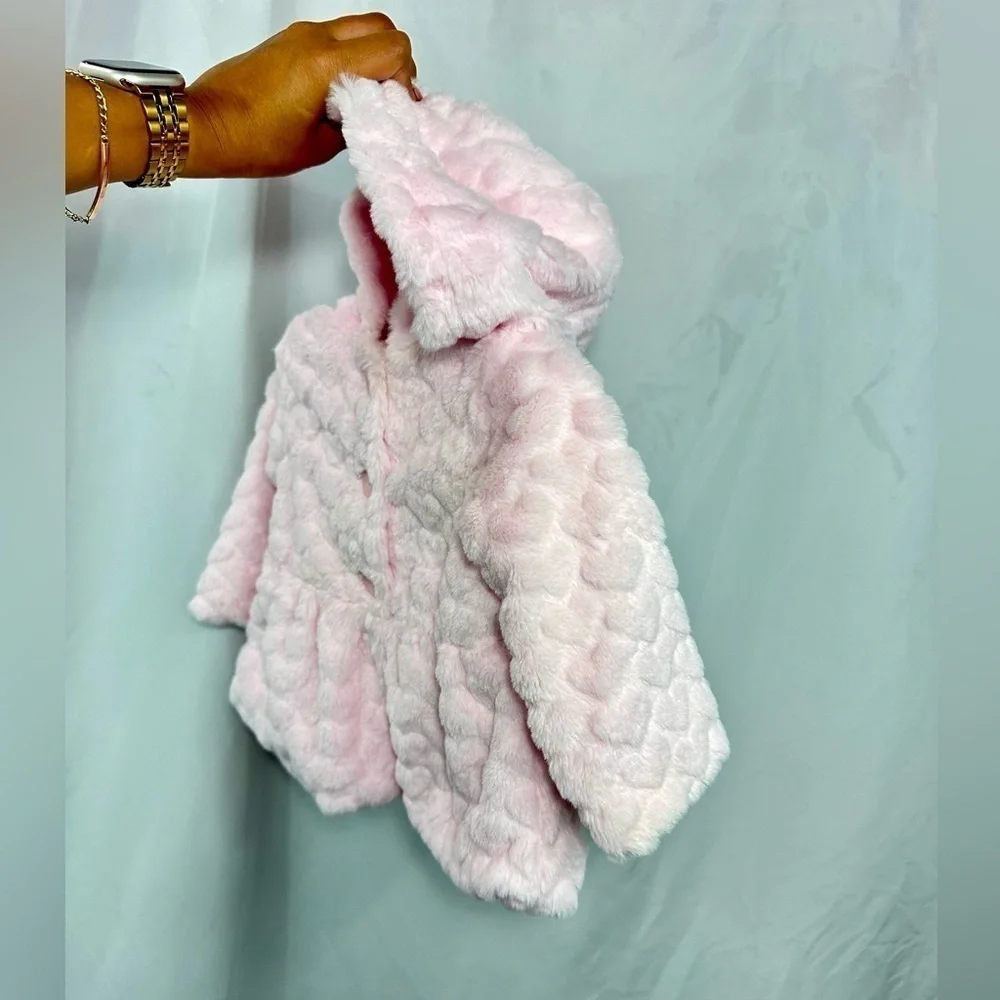 Wanderling baby pink faux fur heart print button up hooded jacket size 12M